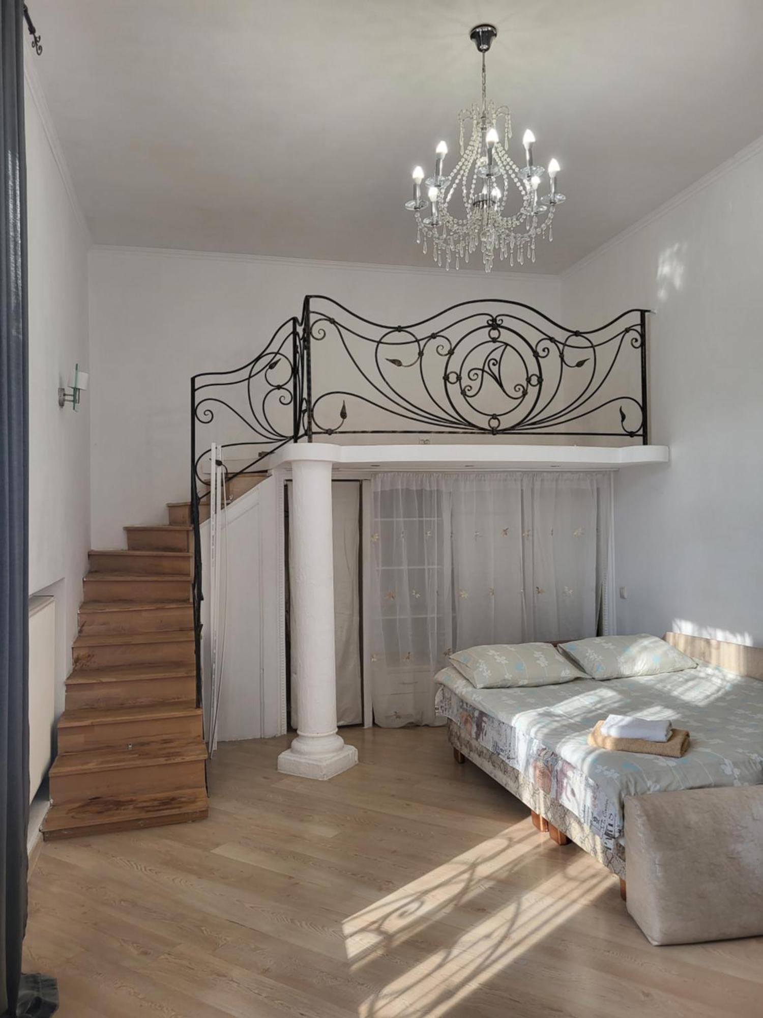 Японська 5 Appartement Lviv Buitenkant foto